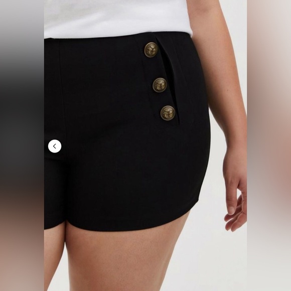 NWT Torrid Plus Size 22 Black Button High Rise Short Nautical - Picture 5 of 5